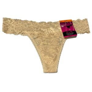 Maidenform Lace Thong Underwear Size Small Latte Lift